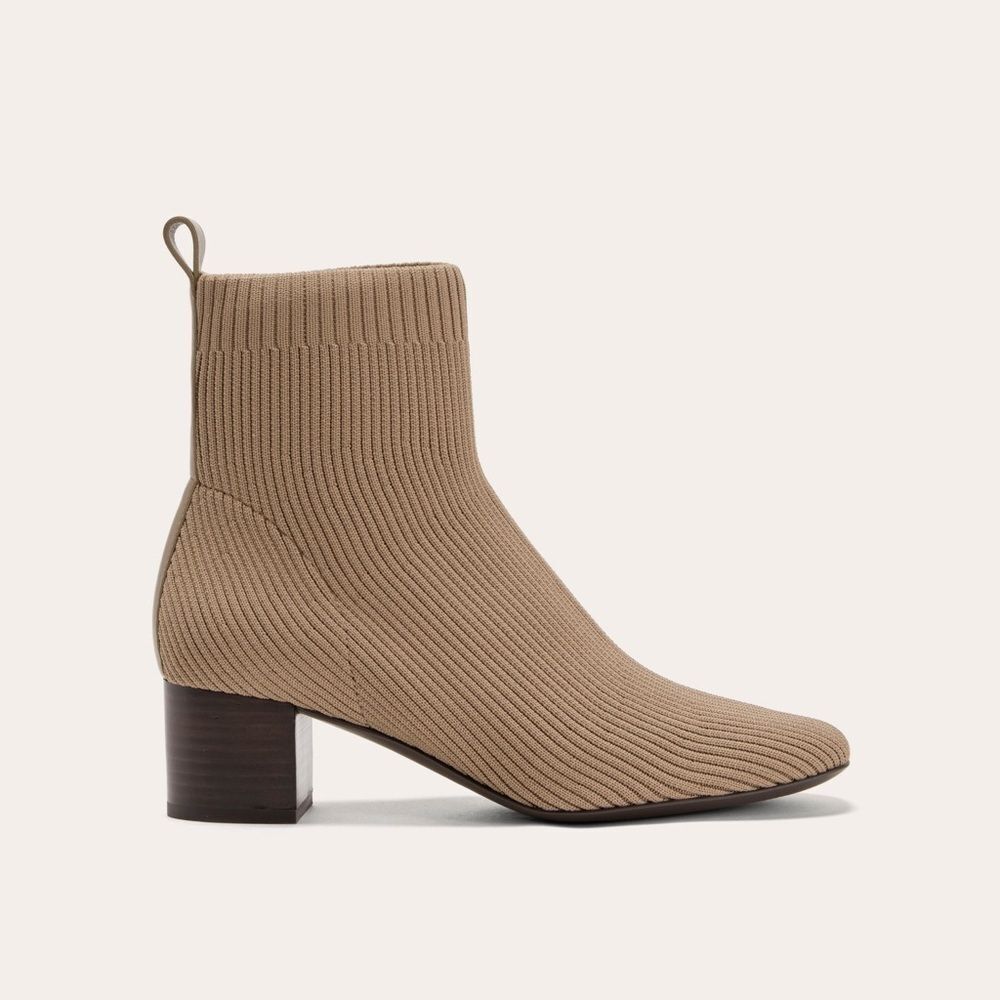 Everlane Ribbed Tan Block Heel Boots